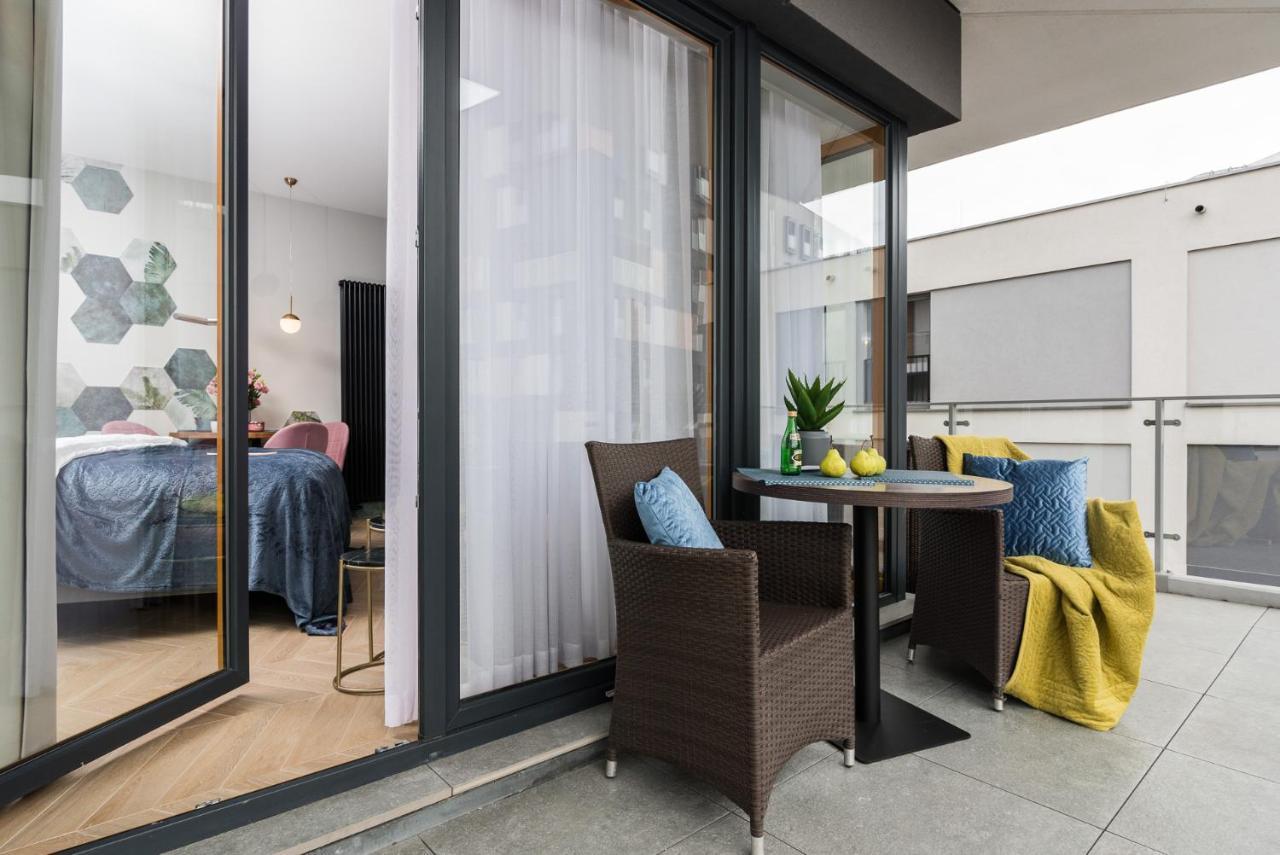 Neartopl Rakowicka Apartments Parking Krasków Εξωτερικό φωτογραφία